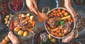 İftarda Ziyafete Hazır! 19. Gün Menüsünde Fırında Sebzeli Tavuk ve Güllacın Eşsiz Lezzeti!